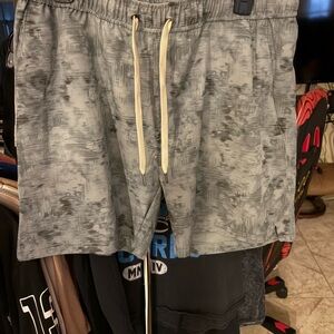 Men's Shorts Gray Patterned  size Large